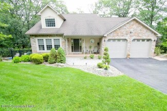 912 E Plainfield Ave, Pen Argyl, PA 18072