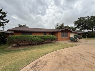 5437 8th Place, Lubbock, TX 79416