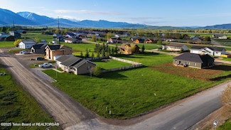60 Brushwood Dr, Star Valley Ranch, WY 83127