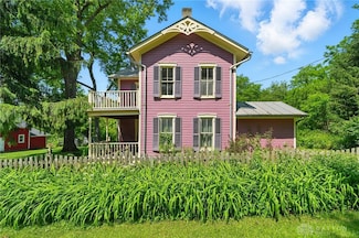 8525 Dog Leg Rd, Dayton, OH 45414