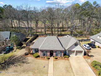 518 Hazelton Dr, Madison, MS 39110