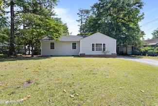 404 Dogwood Ln, Jacksonville, NC 28540
