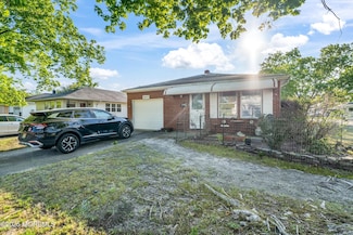 15 Saint Eustatius St, Toms River, NJ 08757