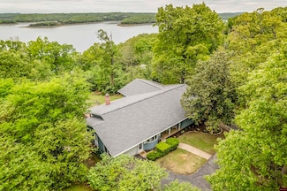 592 Edgewood Bay Dr, Lakeview, AR 72642