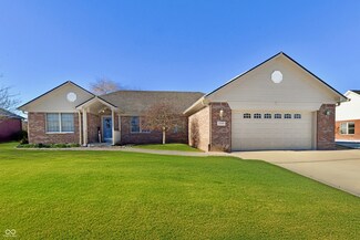 2068 Saunders Field Dr, Avon, IN 46123