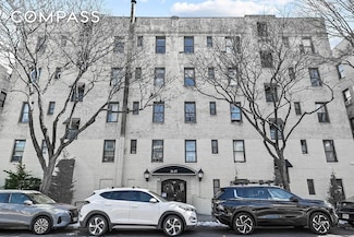 21-37 33rd St Unit 5-B, Astoria, NY 11105