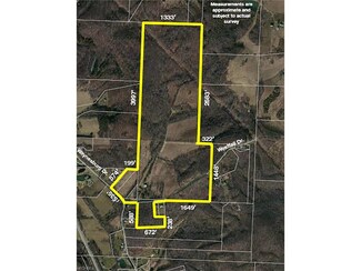 5549 Westfall St SE, Waynesburg, OH 44688