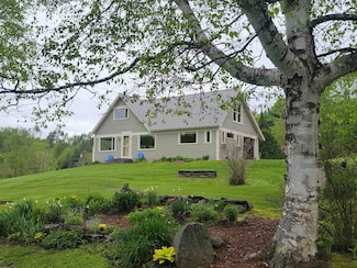 128 Old Route 110, Dummer, NH 03588