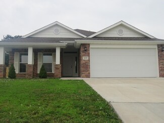 4618 W 27th Place, Joplin, MO 64804