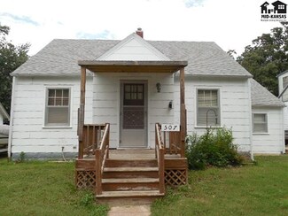 507 N West St, Buhler, KS 67522