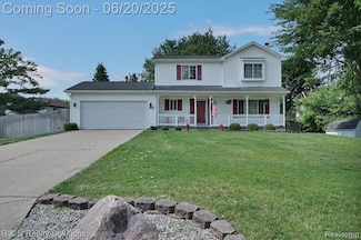 1430 Johns Ct, Oxford, MI 48371