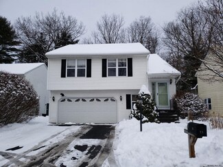 21 Weathercrest Dr, Schenectady, NY 12302