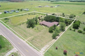 800 S Fm 1915 St, Buckholts, TX 76518