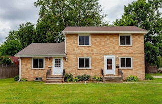 1544 48th St, Des Moines, IA 50311