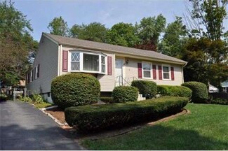 9 Noyes St, Avon, MA 02322