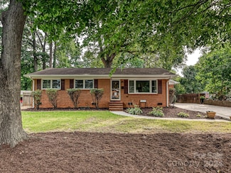 3819 Sudbury Rd, Charlotte, NC 28205