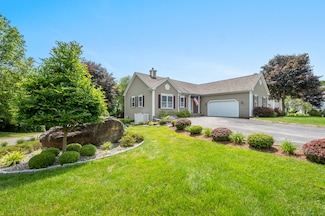 72 Highwood Cir, Colchester, CT 06415