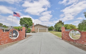 2017 Gypsy Ave, San Martin, CA 95046