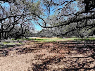 285 Donnie Dr, Lampasas, TX 76550