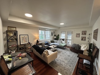 43 Pitman St Unit 201, Somerville, MA 02143