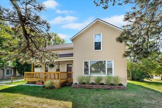 1710 Burton St SE, Grand Rapids, MI 49506