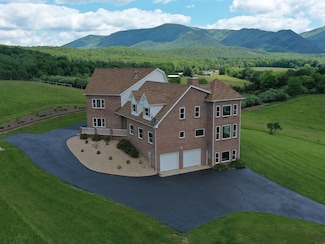 603 Dabneys Rd, Raphine, VA 24472