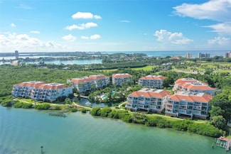 350 Gulf of Mexico Dr Unit 211, Longboat Key, FL 34228