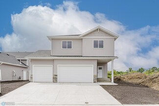 1264 Marlys Dr W, West Fargo, ND 58078