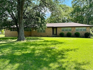 7704 Dollarway Rd, White Hall, AR 71602