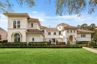 4 Grand Manor Ct, Sugar Land, TX 77479