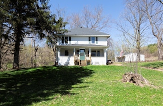 1725 Meadow Hill Dr, Menomonie, WI 54751