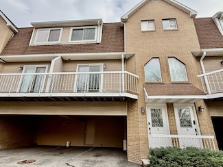 1900 Summer St Unit 15, Stamford, CT 06905