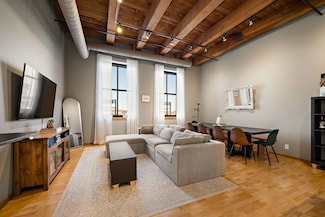 289 5th St E Unit 508, Saint Paul, MN 55101