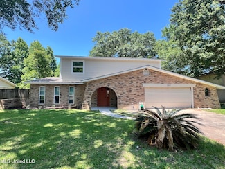 2418 Northridge Dr, Gautier, MS 39553