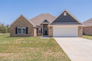 104 Stoneledge Dr, Lavaca, AR 72941