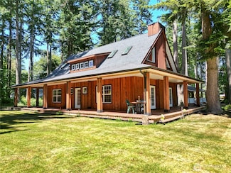 33G Mukilteo Way, Hat Island, WA 98206