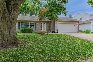 962 Thompson Blvd, Buffalo Grove, IL 60089