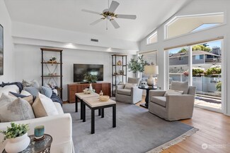 404 3rd Ave S Unit A306, Edmonds, WA 98020