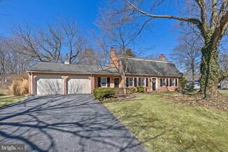 955 Woodridge Blvd, Lancaster, PA 17601