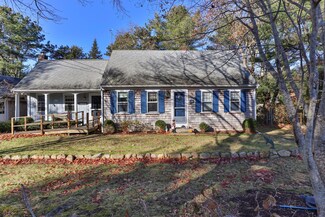 10 Boulder Dr, South Dennis, MA 02660