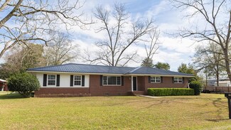 415 S Rushing St, Glennville, GA 30427