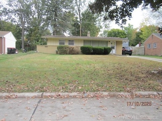 29444 Candlewood Ln, Southfield, MI 48076