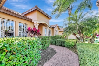 827 SW Grand Reserves Blvd, Port St. Lucie, FL 34986
