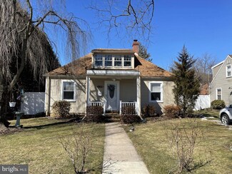 604 Byram St, Reading, PA 19606