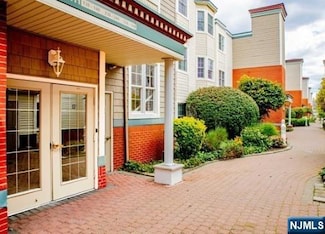 238 Edgewater Rd, Cliffside Park, NJ 07010