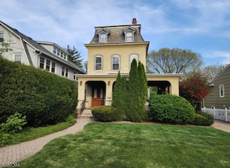 265 Park St, Montclair, NJ 07043
