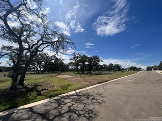 1139 Highland Oaks, New Braunfels, TX 78132