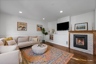 3 Short Street Place, Charlestown, MA 02129