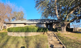 1817 Rhinevalley Dr, Arlington, TX 76012