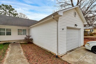 307 W Mcneely Ave Unit 309, Mooresville, NC 28115